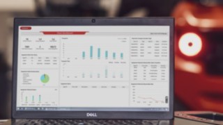 Kannettava tietokone, jolla näkyy Linde Warehouse Managerin käyttöliittymä