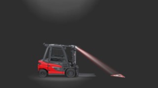 Linde TruckSpot käytössä vastapainotrukissa.
