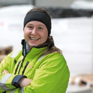 Sarah Benz, vuoropäällikkö, DB Schenker, Schweinfurt Sarah Benz, vuoropäällikkö, DB Schenker, Schweinfurt